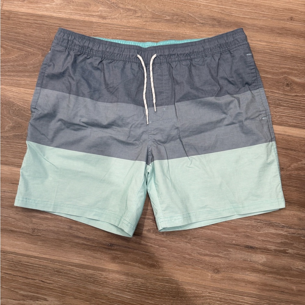 Swim shorts size L